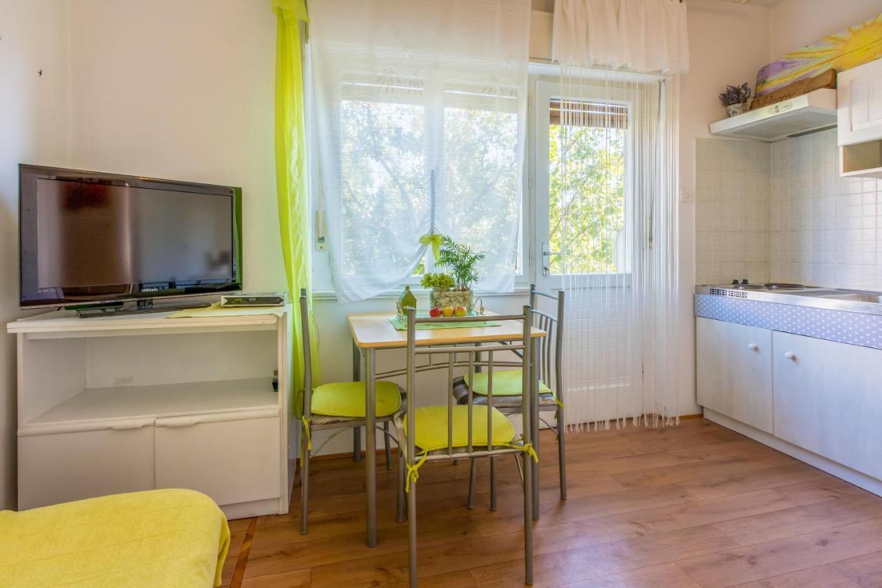 Apartments Marmar Crikvenica Exterior photo